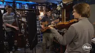 Behind the scenes: Recording vocals & instruments with Blue mics