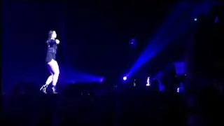 Neon Lights: Demi Lovato DEMI World Tour 24/4/15 Melbourne Australia