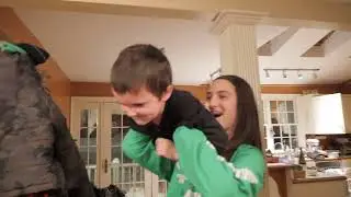 Ava & Ben Do the Hustle