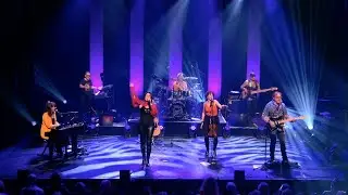 SCHICK SISTERS & OPUS BAND - "The Beat Goes On" live at Orpheum Graz