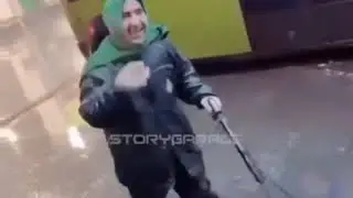milletin arabasını bikinili kızlar yıkıyor bizimkini türbanlı erkek yıkıyor