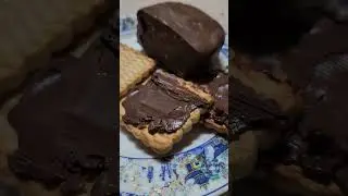 Тут вечерний сладкоежка вас приветствует 😆Шоколадное масло на печенье ,топ угощение‼️ #россия #днр