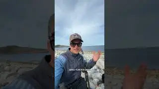 Посетили пляж драконьих яиц. А песок здесь есть?))