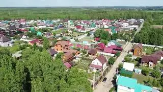 5599284