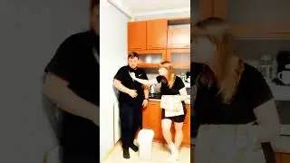 подписывайтесь каждый день новое видео 🙂 #семейныйюмор #прикол #котлеты #кутузов #орден