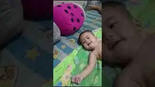 dde Queensha yasmin 4 bulan 12 hari. udh bs geleng2