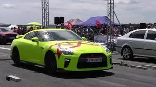 Nissan Skyline GTR R35 vs Skoda Octavia - Drag race 🚦🚗💥💨💥💨