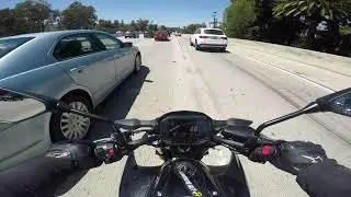 We Almost Crashed on the Freeway! | Ride to Griffith Observatory | 2021 Kawasaki Z650 | Beginner