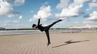 Everywhere, dancers are trying their best to execute perfect moves👉https://www.shenyun.com/tickets