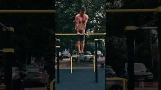 Trying the VIRAL MUSCLE UP ☠️ #calisthenics #viral #muscleup #fitness #streetworkout #shorts