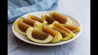 Caramel apple jello shot