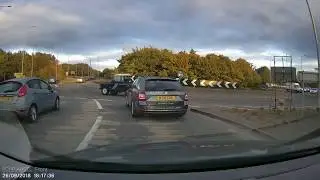 Road Angel Halo Drive - Near Miss on Roundabout
