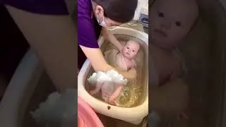 CÙNG BẢO HÀ HƯỚNG DẪN TẮM BÉ SƠ SINH