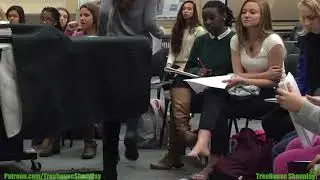 College Girls Candid Feet Shaking