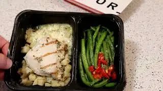 Factor 75 Meals Smoky Gouda Chicken Taste Test Food Box Review