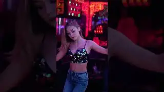 ERKEKLER BU KIZI ARIYOR