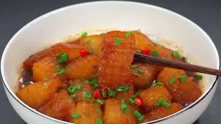 红烧冬瓜怎么做才好吃？原来炒之前要多做两步，冬瓜一定要先煎香再调味，红烧焖煮入味，冬瓜块软糯入味，自带肉香Braised winter melon#红烧冬瓜 #烧冬瓜 #下饭菜 #美食教程 #家常菜