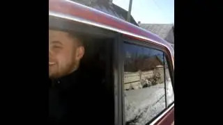 Покатушки на санках за машиной 2016г
