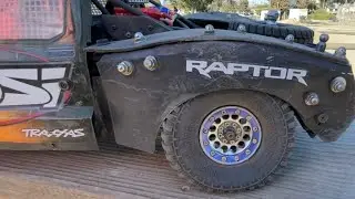 Baja Rey, Traxxas slash both take on the Traxxas VW 🐞! Full track view of EL Nido Park RC track.