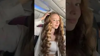 GRWM heatless curls on the plane 😍 #beauty #hairstyle #hairhack #hairtutorial #easyhairstyle #hair