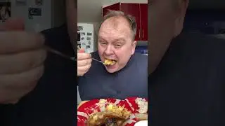 Обжор не мукбанг#жрунакамеру #топ #mukbang #
