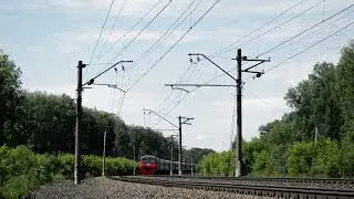 Электропоезд ЭД4М-0252 летит в Новосибирск