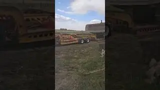 2.7 million views on IG🤷‍♂️ #jpaydirt #caterpillar #d9g ##murraytrailers #kenworthw900b