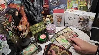 🤷‍♂️ Что Он не решается Вам сказать? 🤯 | Расклад на картах Таро