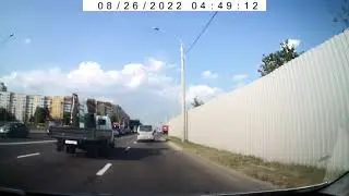 Щемится в полосу