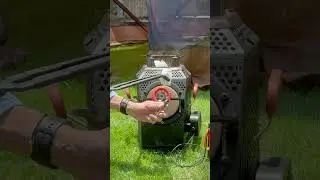 موقد الحطب الذي لا يدخن يمكن أن يحرق الدخان في النار