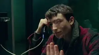 Флэш навещает отца в тюрьме Лига справедливости