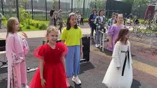 Музыкальный номер без подготовки.
