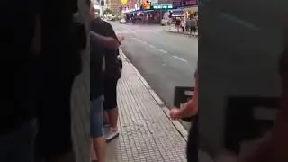Настоящий мужик всегда забирает свою цыпу из клуба😅