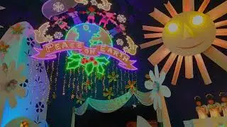 It's a Small World Holiday 2022 4K 60FPS at Disneyland Park