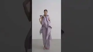 With Enclothe @isseymiyakeofficial invites each wearer to become the artist of their own masterpiece