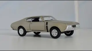 Welly Oldsmobile 442 1968 Unboxing