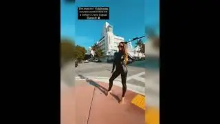 Beutiful Girl in leather catsuit 😝