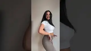 Let's Move the Belly 170 / Milf Dancing / Very Hot