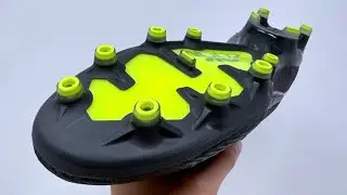 This is the ONLY version of this football boot YOU SHOULD BUY