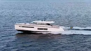 Luxury, Power, Freedom – The New Delta 72 at Sea