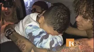 Este peque±o fan de Jon Z llora de la emociOn cuando ve al artista en persona por primera vez