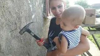 Am tencuit peretele de pamant din spatele casei