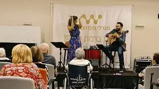 החיים יפים - אנה שפיץ ועידן טולדנו בדואט אינטימי
