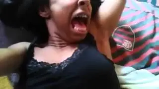 Videos Engraçados: DEPILANDO PELA PRIMEIRA VEZ