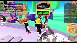 I donated 1k robux to my friend