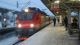Электровоз ЭП20-008 с поездом №108 Москва-Вологда