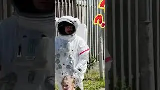 Полетели с дочерью на Марс! Народ офигел! Shorts шортс #папа #доча #прикол #марс #дети