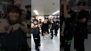 ෆꔛ 𝑹𝒆𝒂𝒍 𝑼𝒓𝒊𝒄𝒉𝒊𝒍𝒍 ꔛෆ #NCT127 #WALK #NCT127_WALK# 삐그덕 #NCT127_삐그덕 #NCT127_삐그덕_Walk #shorts