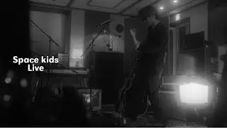 The Poles - Space kids [Official Live]