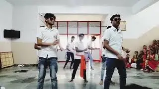 Best lazy dance🕺/Best funny dance/Emotionless dance//lyrical dance//lazy dance by nursing students🙂
